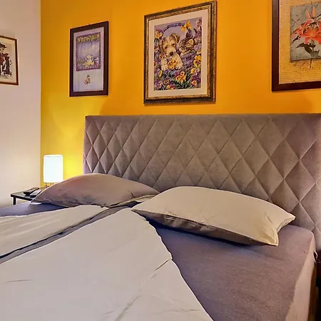 Appartement Lorena By Interhome